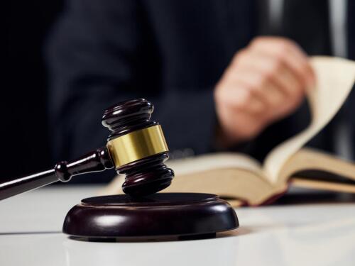 冠領(lǐng)律師代理山西晉城不履行監(jiān)督職責(zé)案勝訴 以專業(yè)法律代理守護行政法治